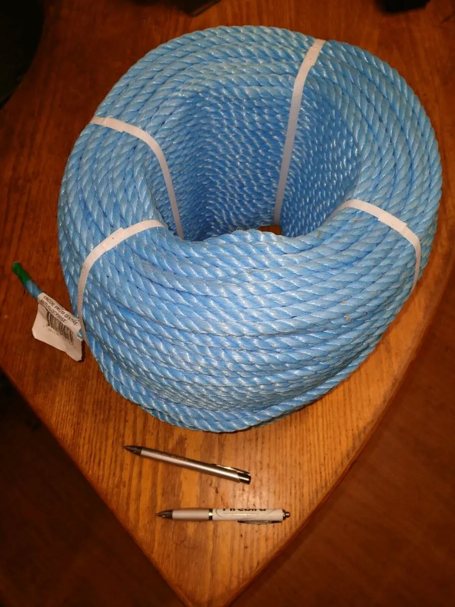 733 feet / 220 m of 10 mm polypropylene rope - Image 2