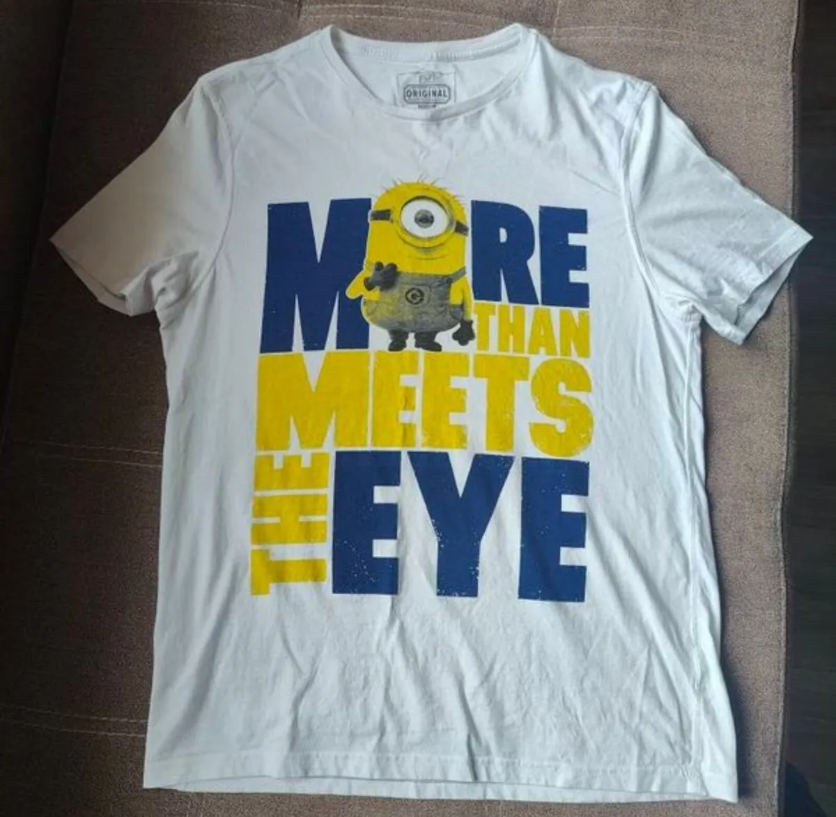 T-Shirt More Than Meets The Eye Size M - Image 1