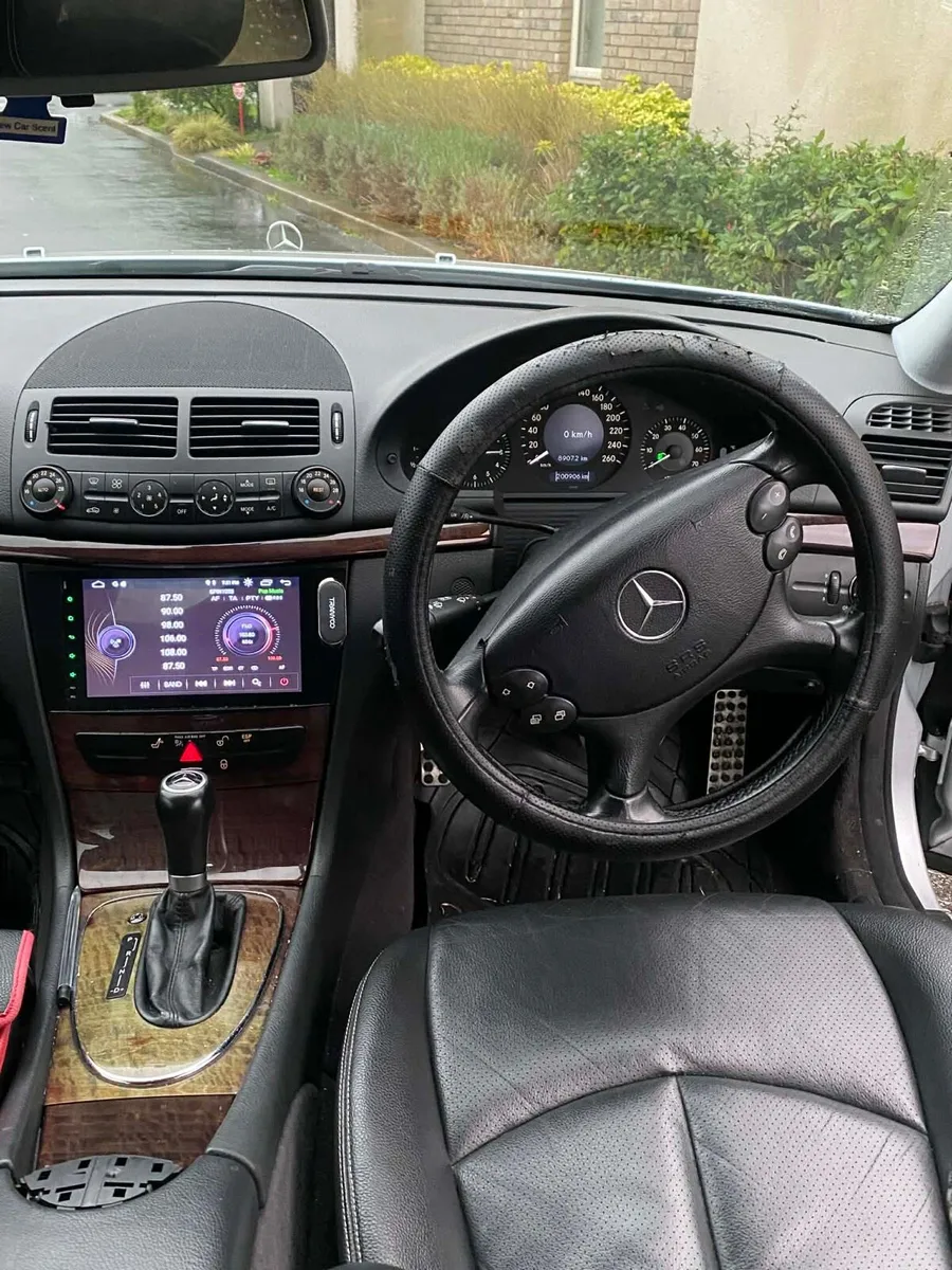 Mercedes E class - Image 4