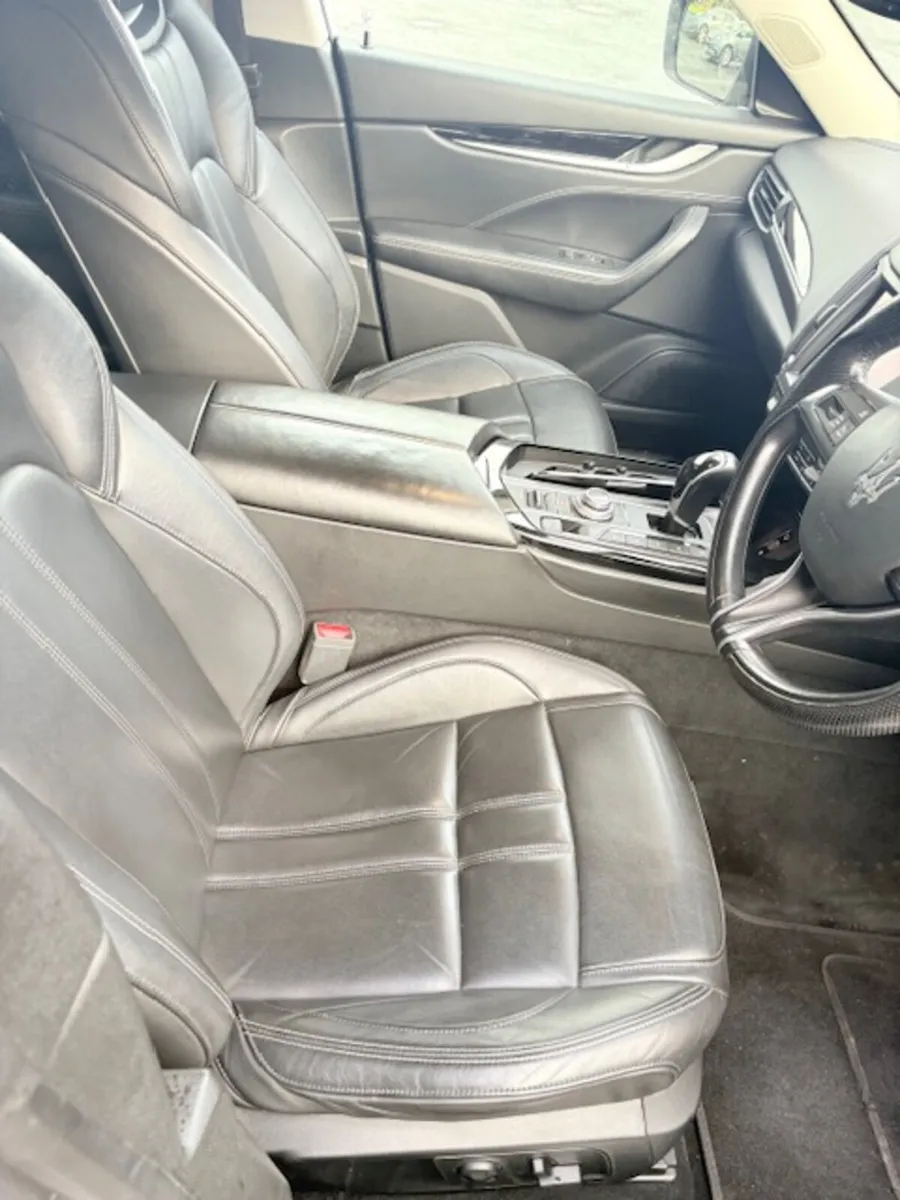 Maserati Levante 2017 - Image 3