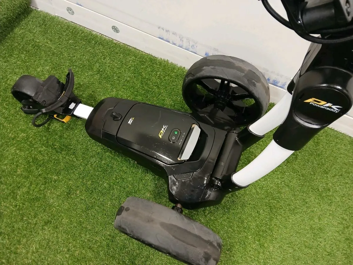 Powakaddy FX3 at Golf Concepts - Image 3
