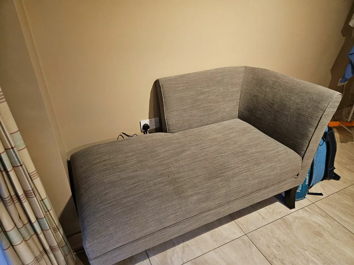 Chaise lounge - Image 1