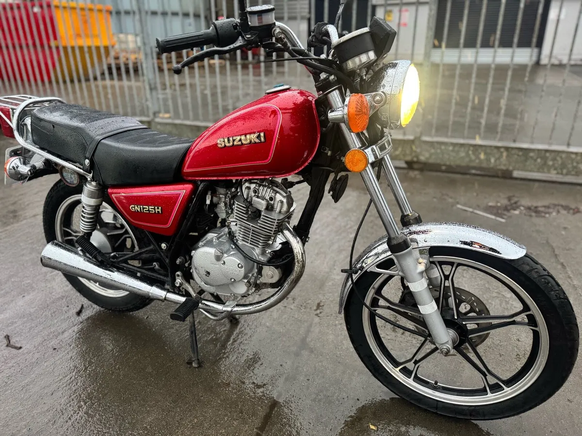 2016 Suzuki GN 125 - Image 1