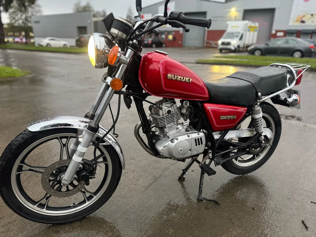 2016 Suzuki GN 125 - Image 4