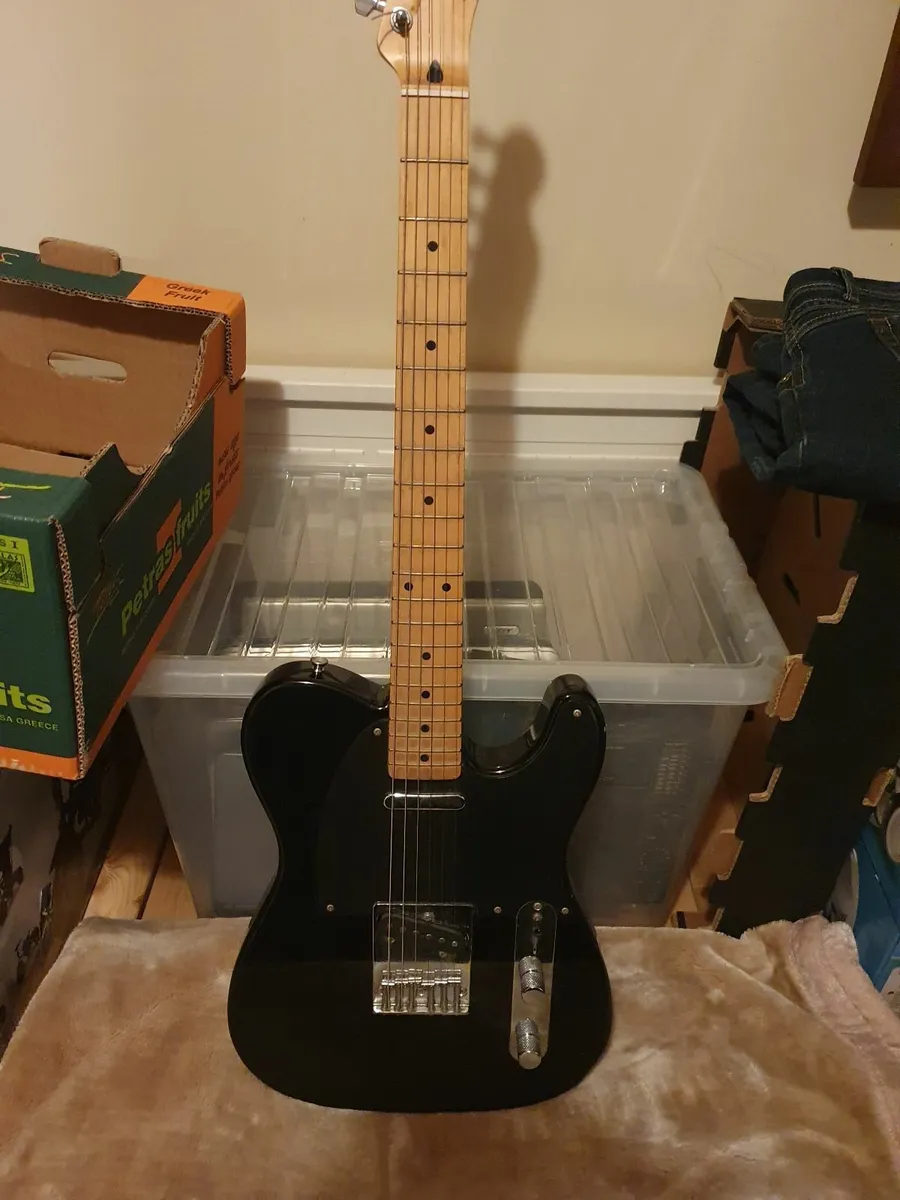 Electric guitar fender - Image 3