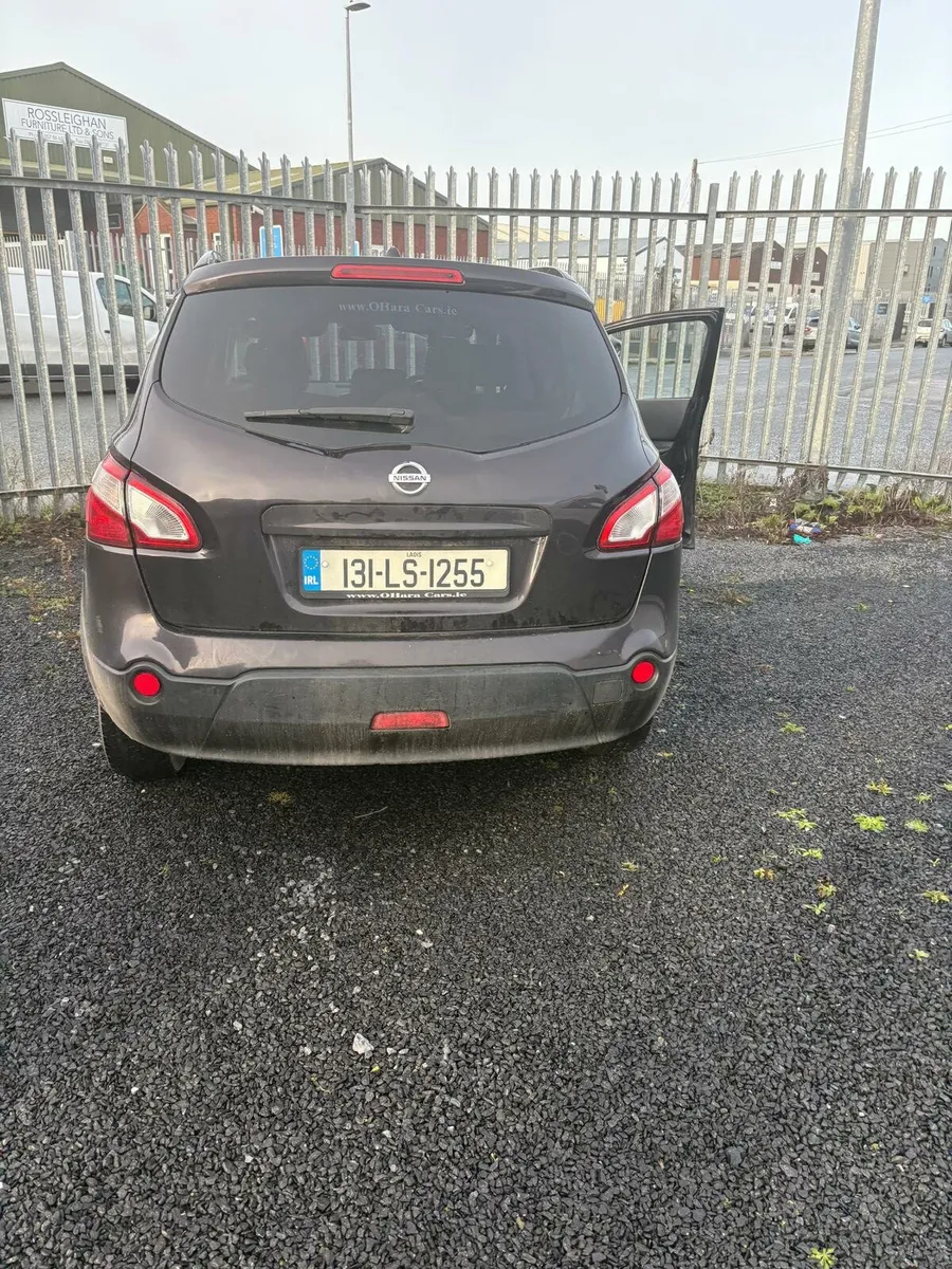 Nissan Qashqui + 7 seater - Image 2