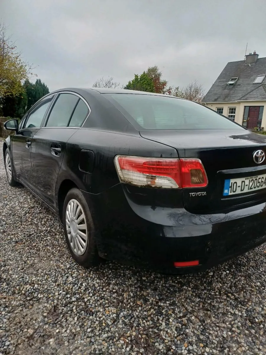 TOYOTA AVENSIS 2010 - Image 3
