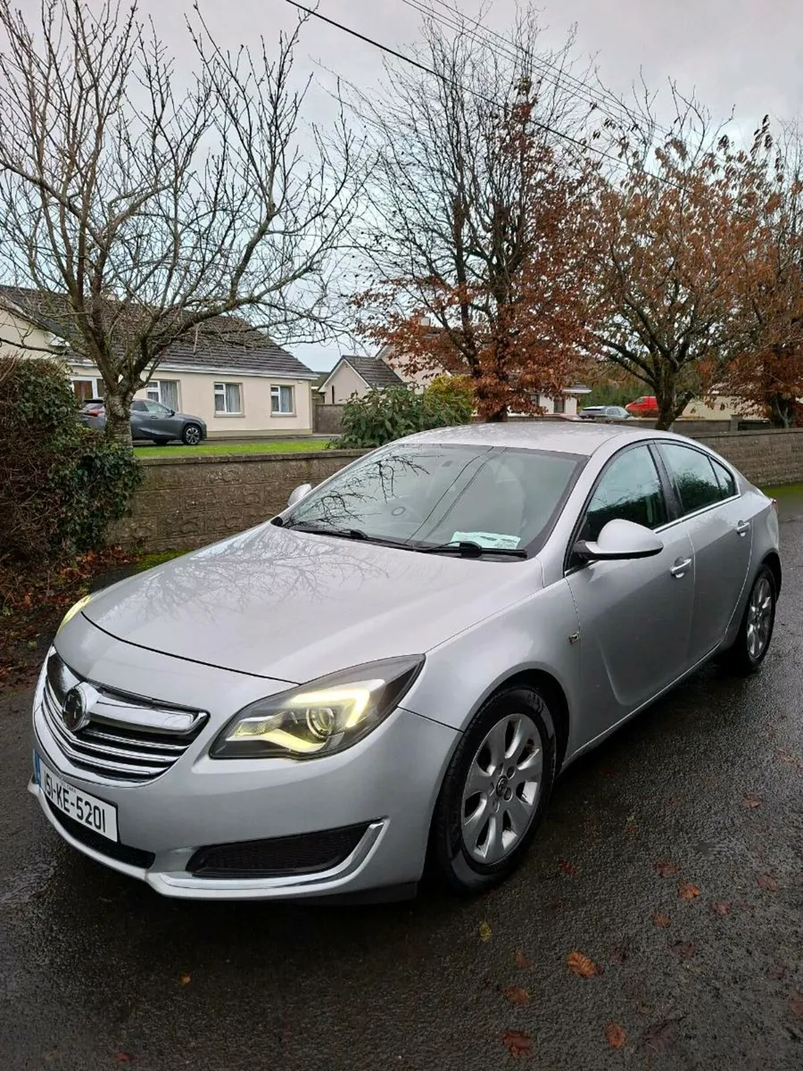 OPEL INSIGNIA 2015 LOW KM 2.0 DIESEL - Image 1