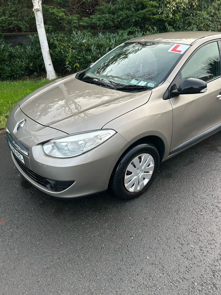 2012 Renault Fluence - Image 2