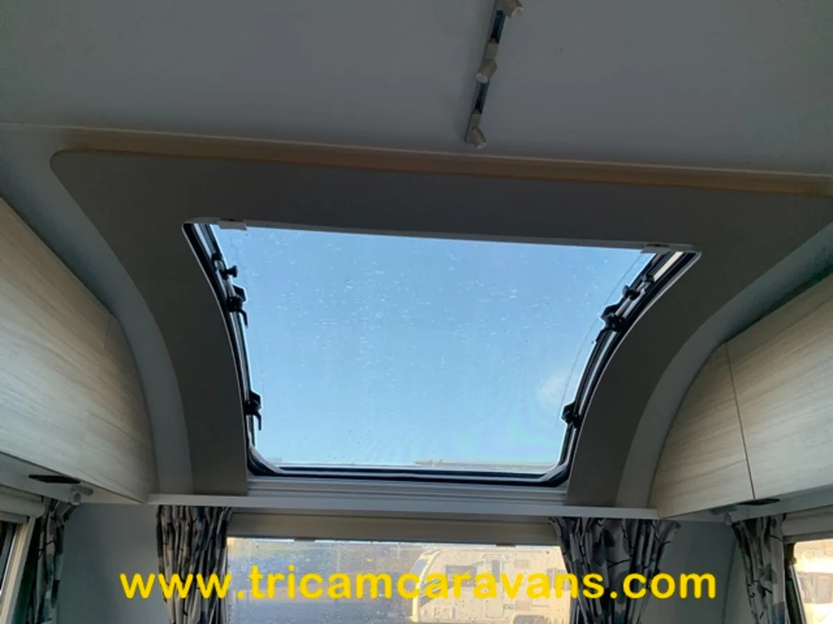 2020 Adria Altea 612DL Tyne Twin Fixed Beds - Image 3