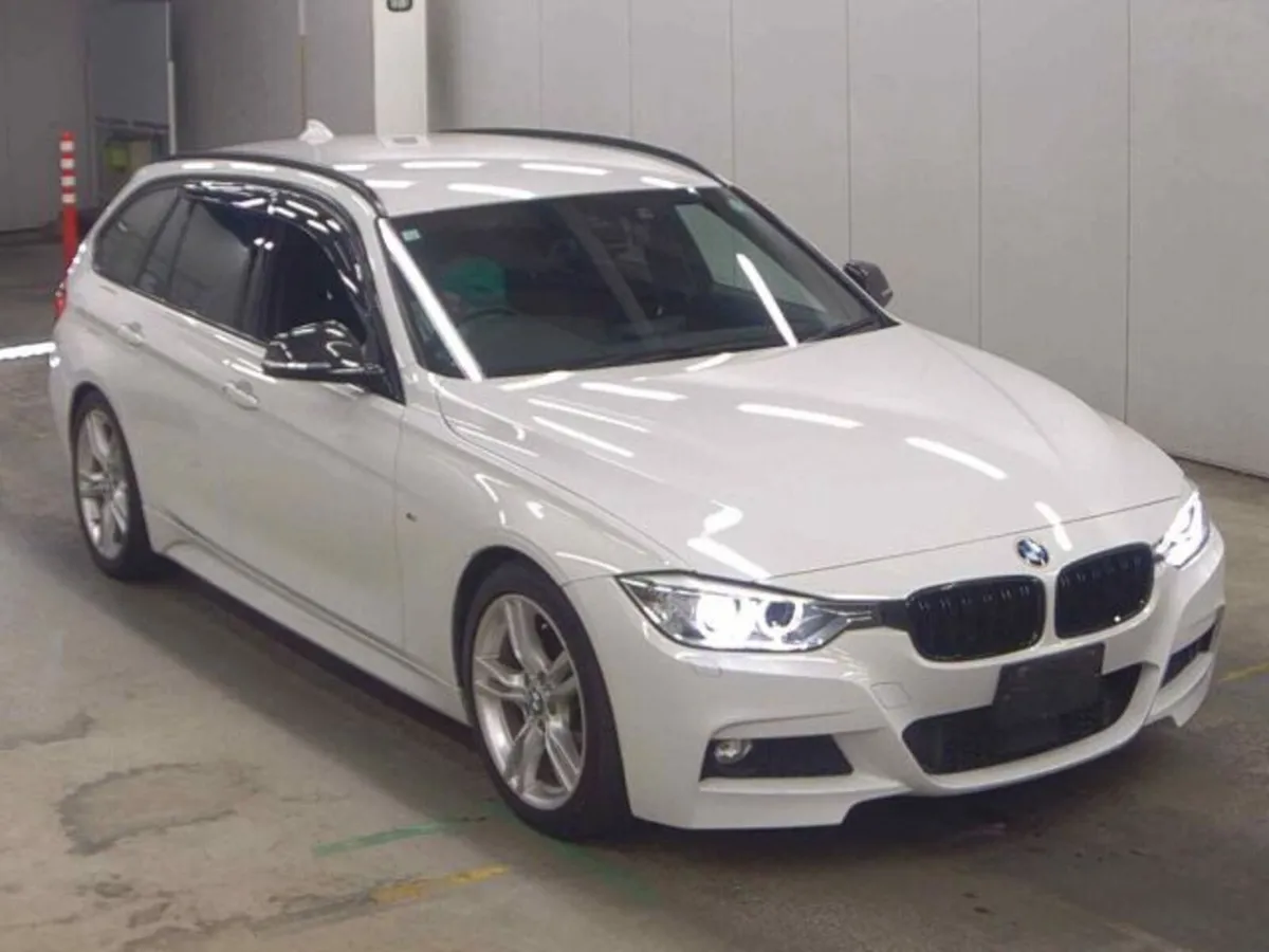 142 BMW 320D Touring M Sport - Image 2