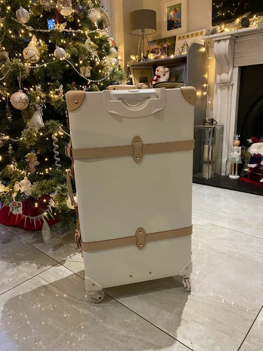 Steamline Stowaway Suitcase (The Sweetheart) - Image 3