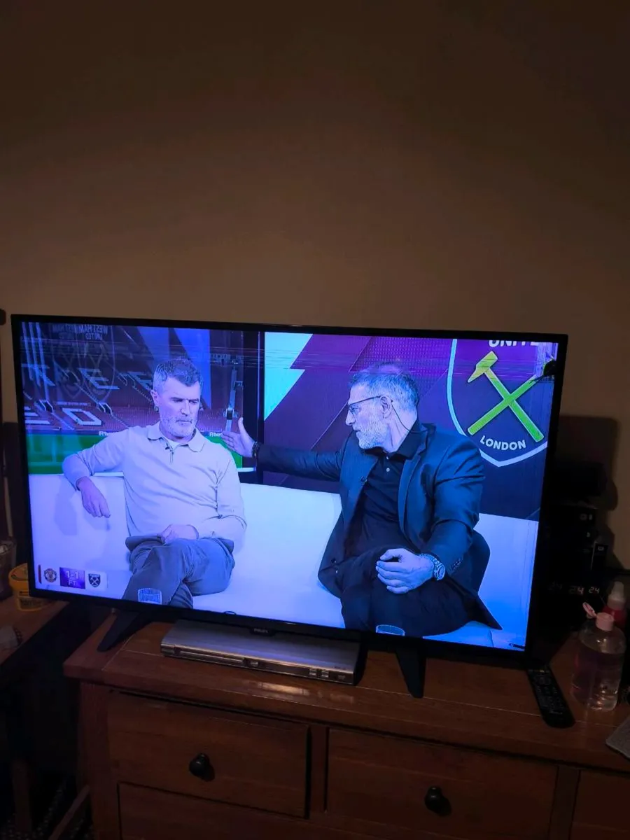 43" Phillips LCD TV Model 43PFT4131/05 - Image 1