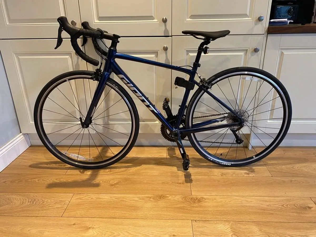 Giant ladies road bike - Image 2