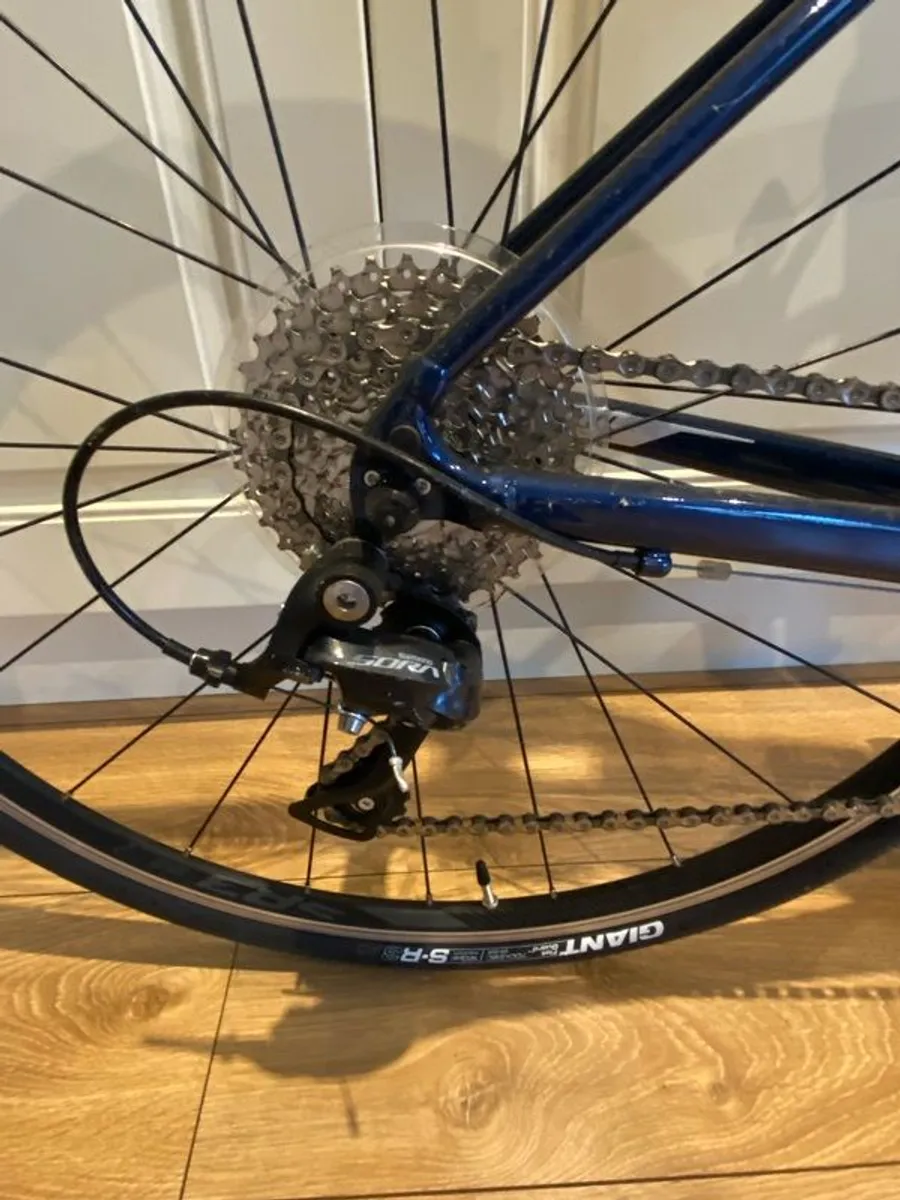 Giant ladies road bike - Image 3