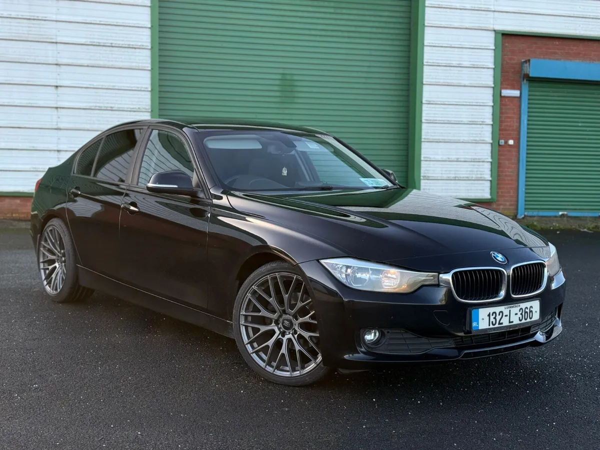 2013 BMW 3 SERIES F30 320D LUXURY EDITION - Image 2