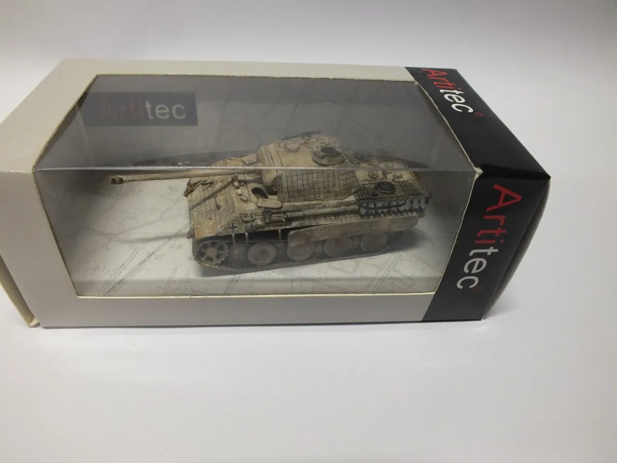 Military models - Image 1