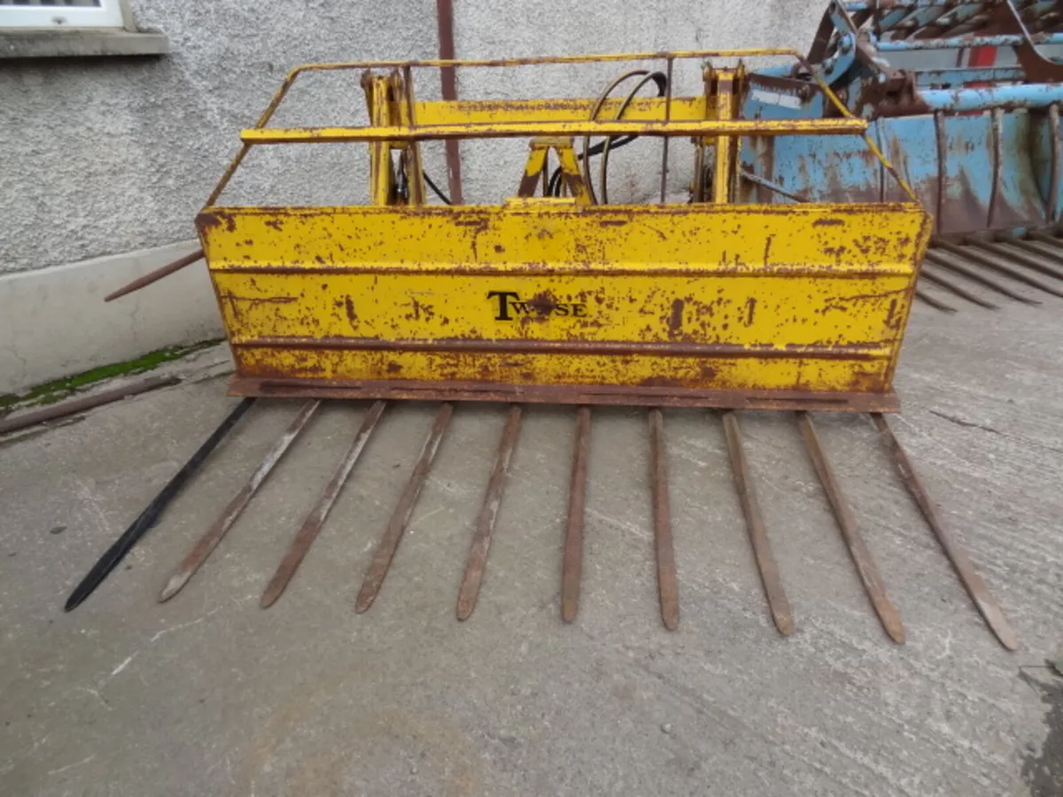 Twose Push Off Buckrake - Image 2