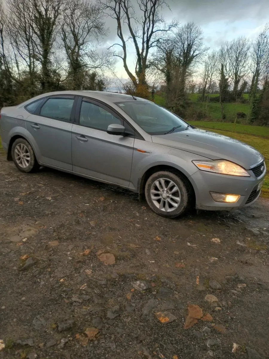 Ford mondeo 2010 - Image 1