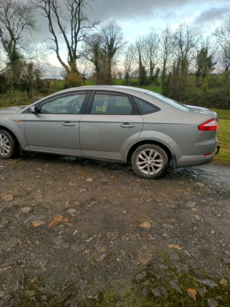 Ford mondeo 2010 - Image 3