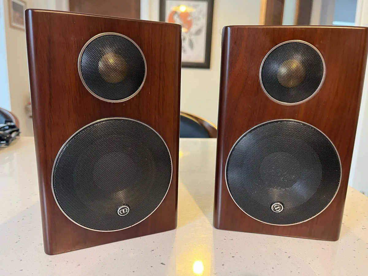 Monitor audio speakers - Image 1
