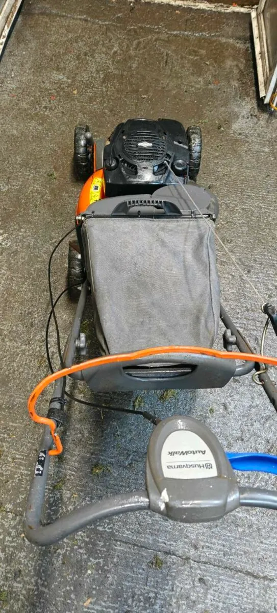 Husqvarna lawnmower - Image 3
