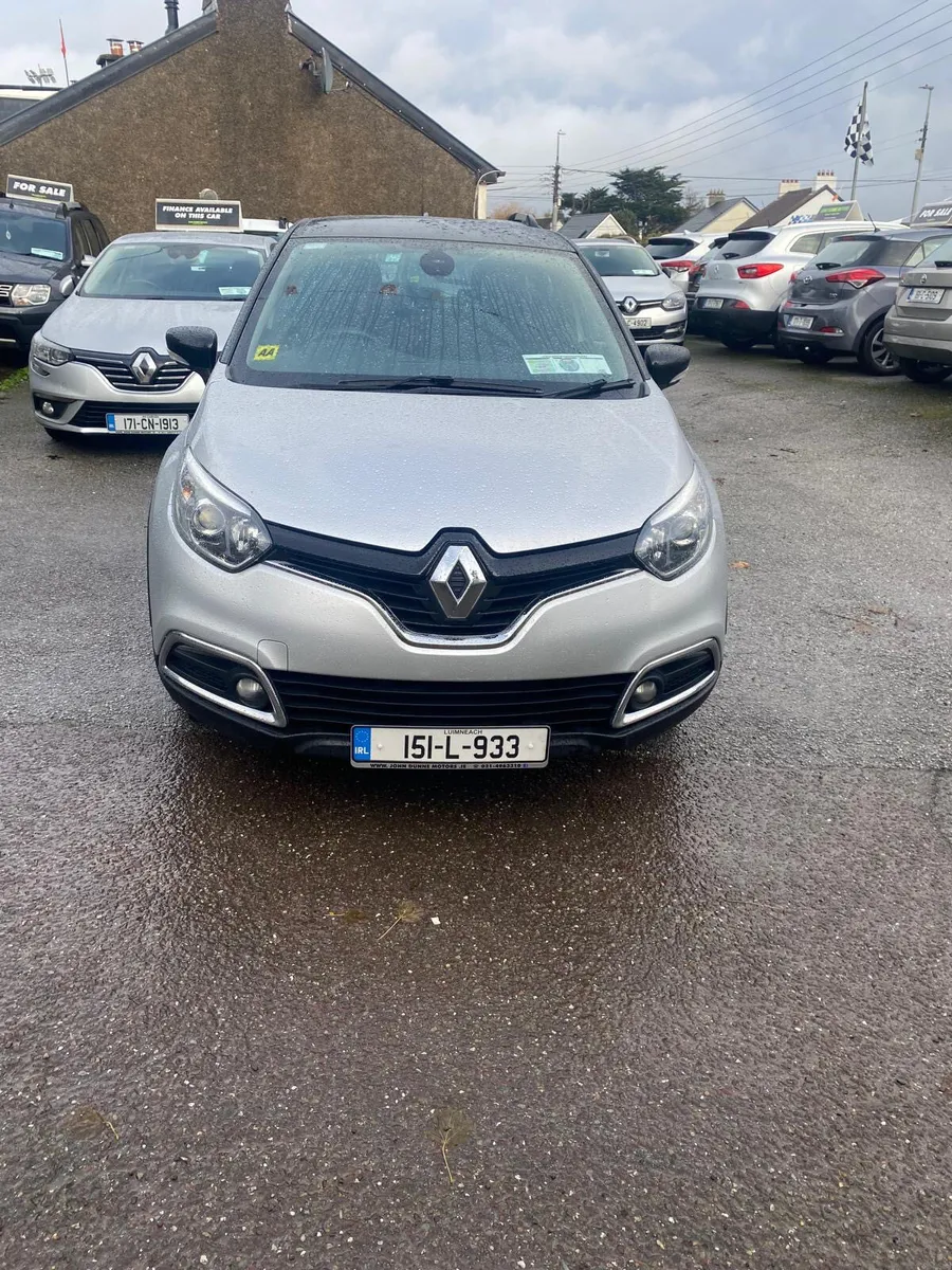 Renault Captur high driving position - Image 2