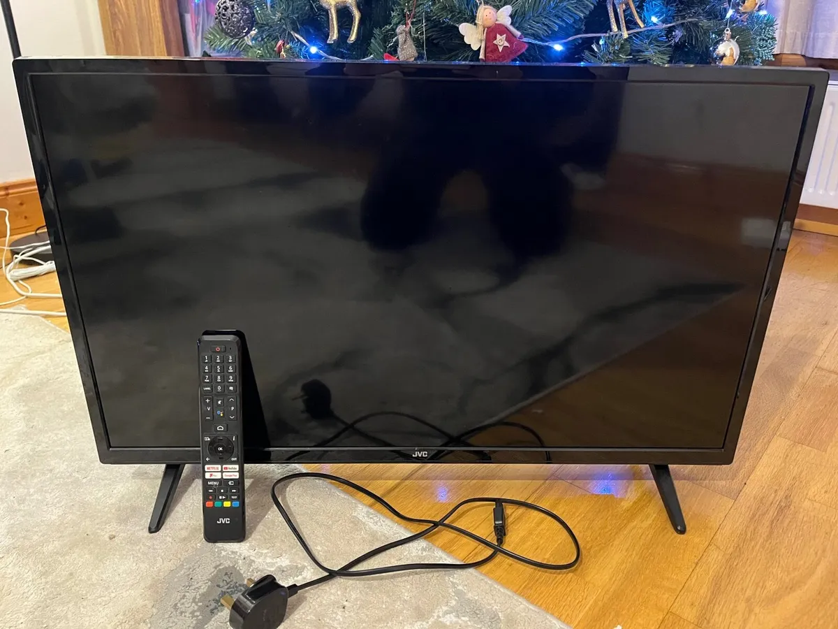 JVC Smart Tv 32”