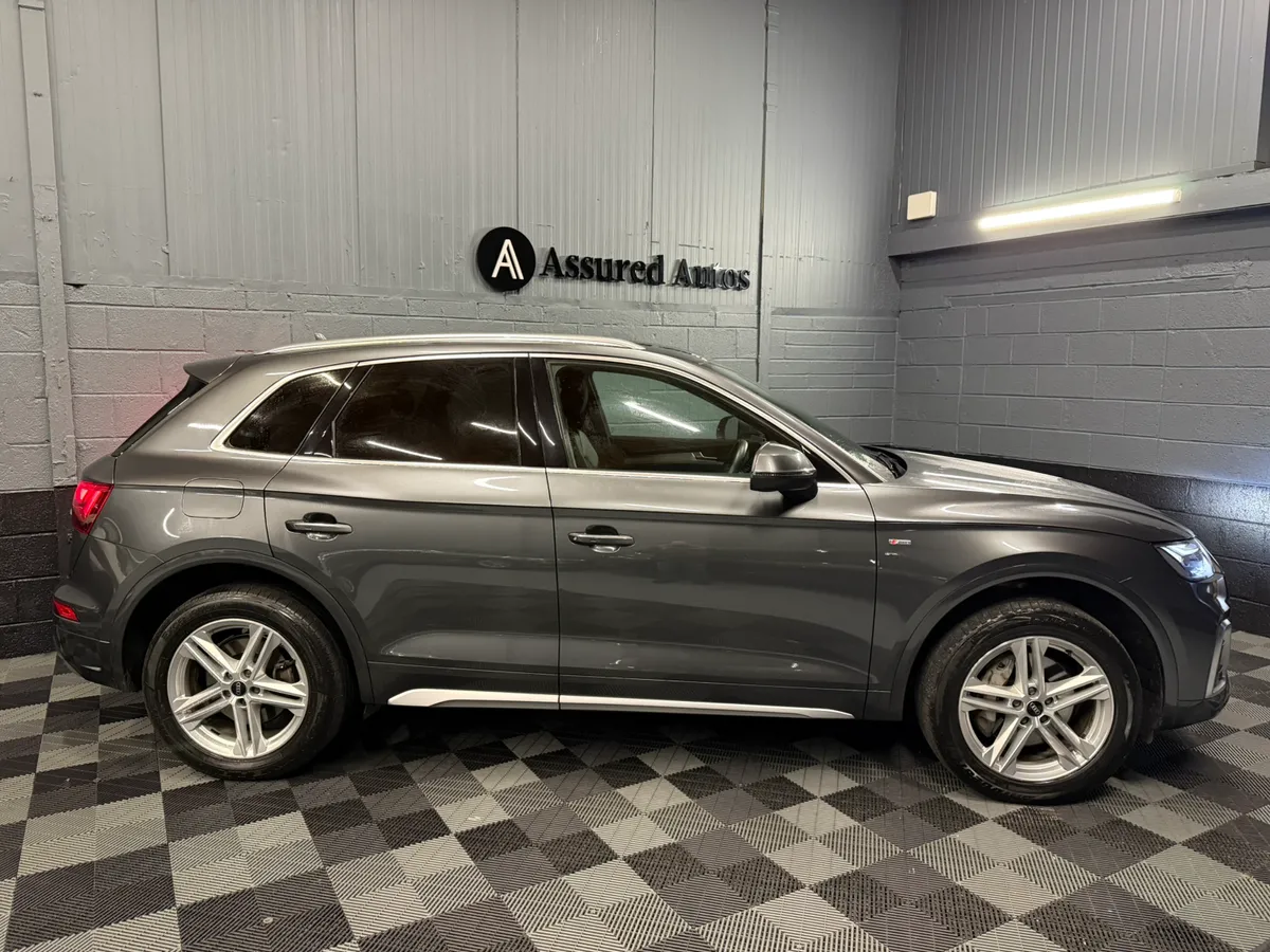 232 Audi Q5 2.0 50 TFSi E Quattro S-Line - Image 2
