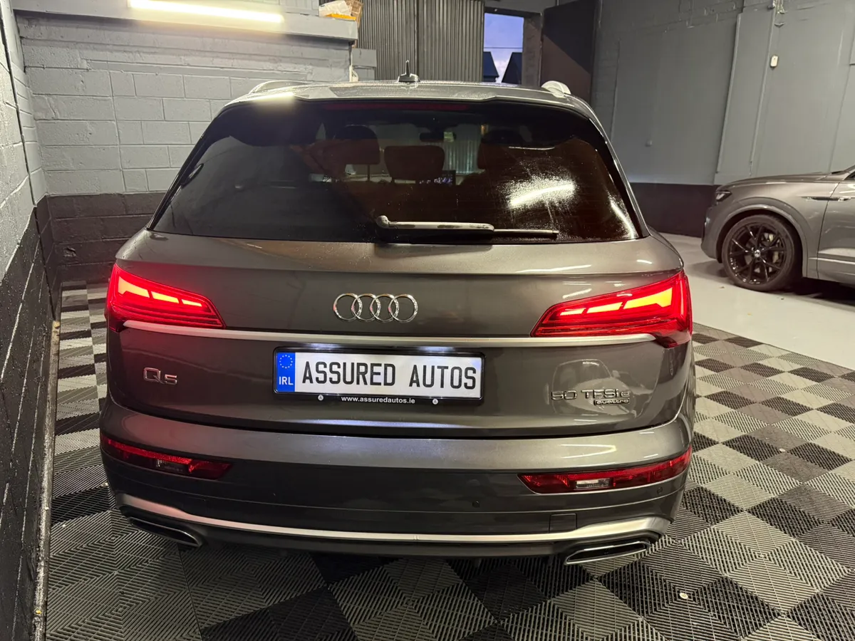 232 Audi Q5 2.0 50 TFSi E Quattro S-Line - Image 3