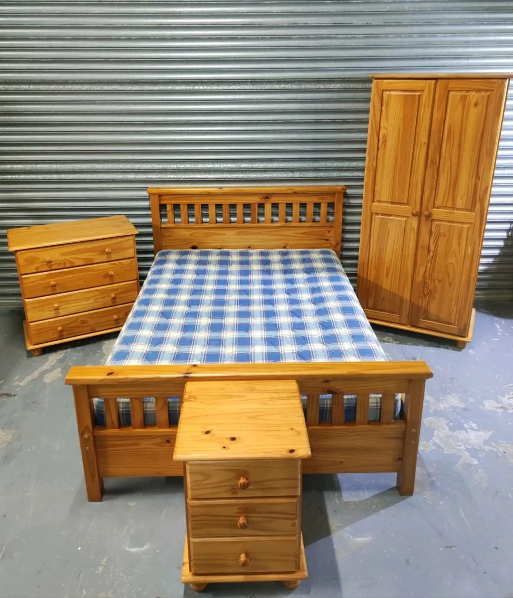 Pine bedroom set/delivery - Image 1