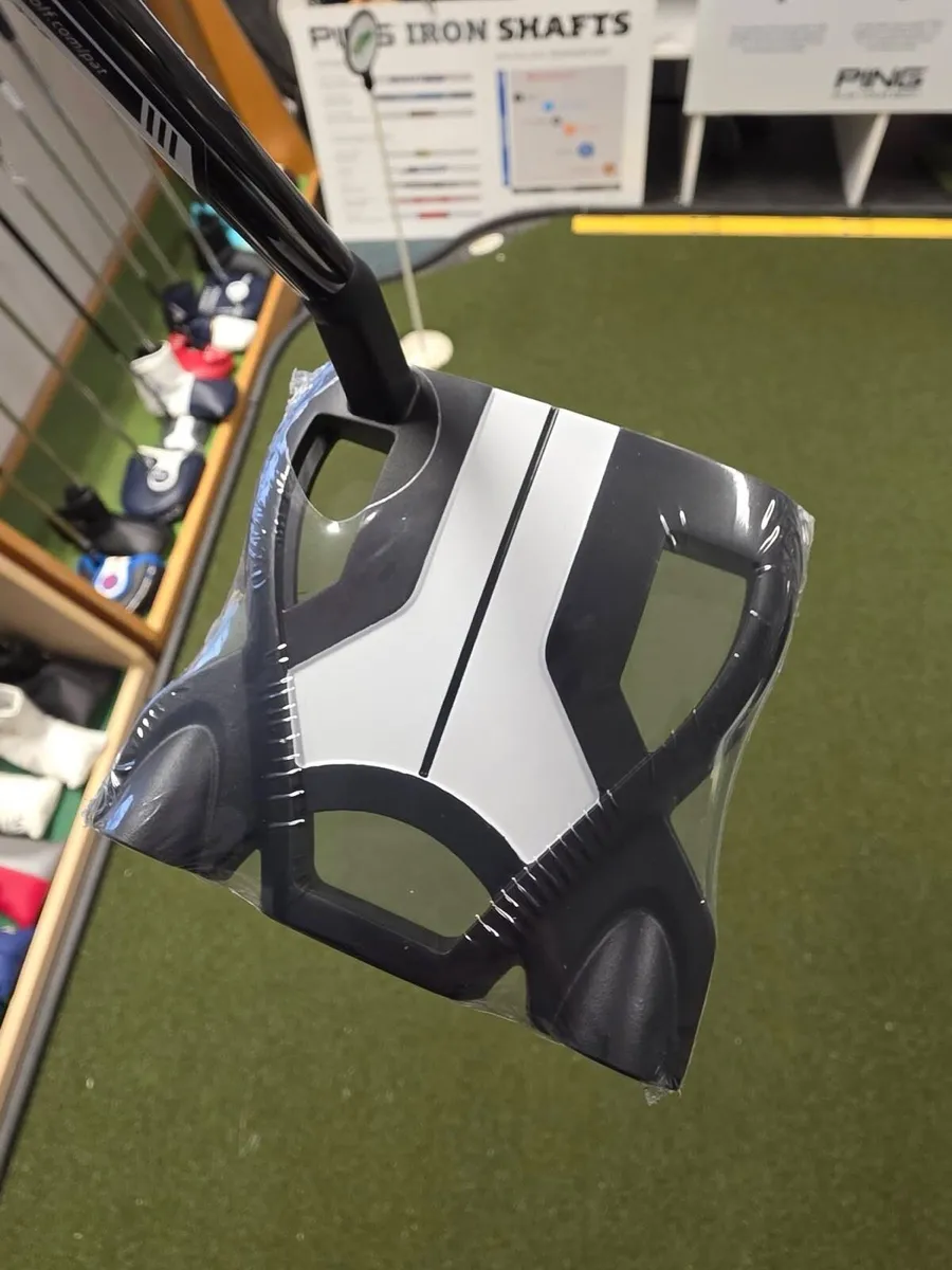 Brand New Taylormade Spider Tour Putter - Image 2