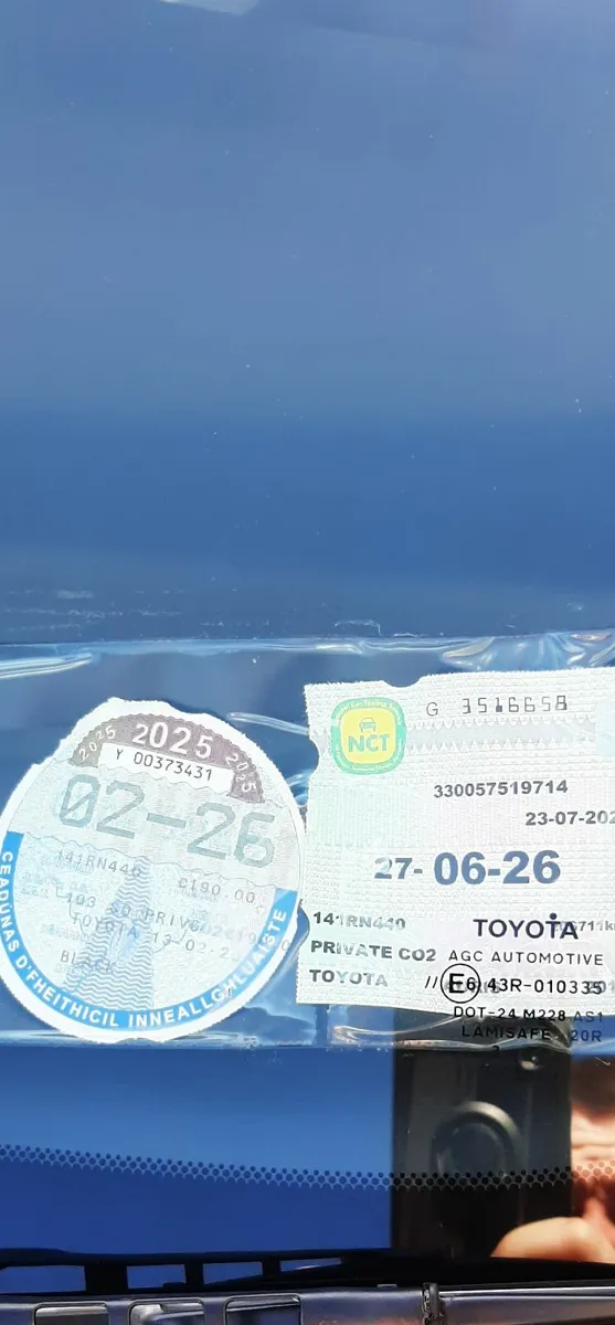 Toyota Auris 2014 - Image 2