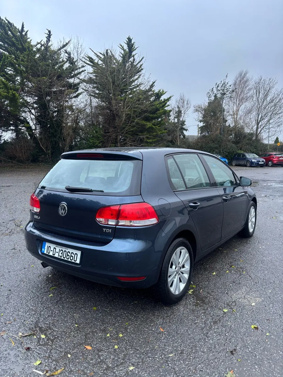 2010 Volkswagen Golf - Image 3