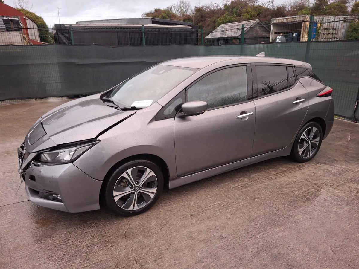 212 Nissan Leaf Ev Automatic - Image 2