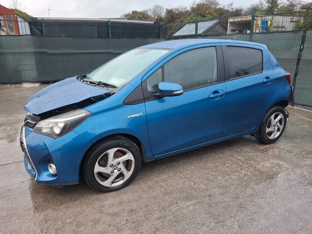 162 Toyota Yaris  Hybrid  Automatic - Image 1