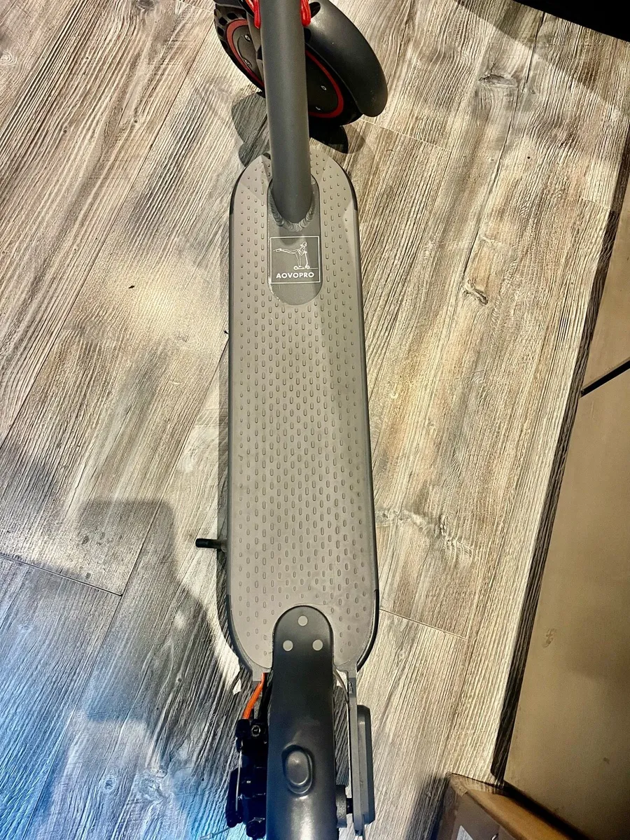 Electric Scooter PRISTINE CONDITION!! - Image 2