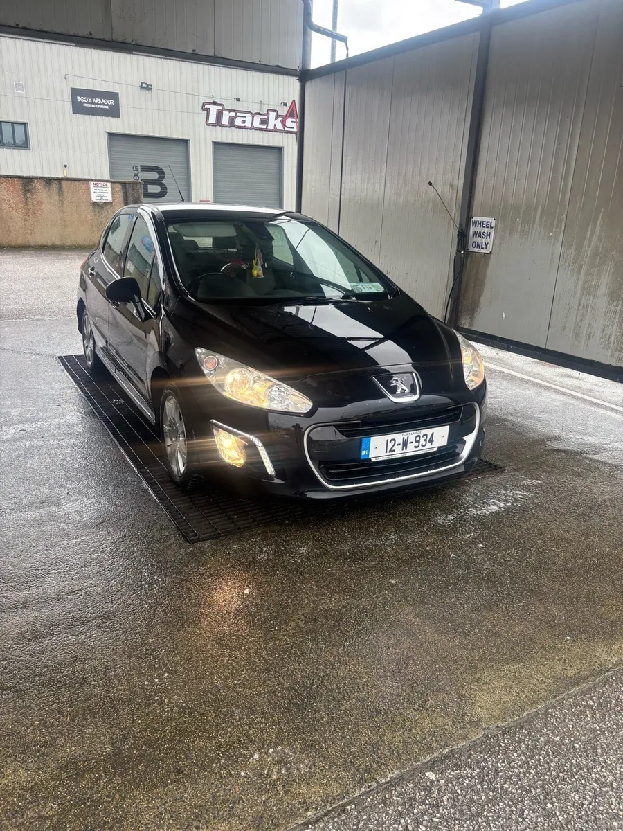 Peugeto 308 - Image 1