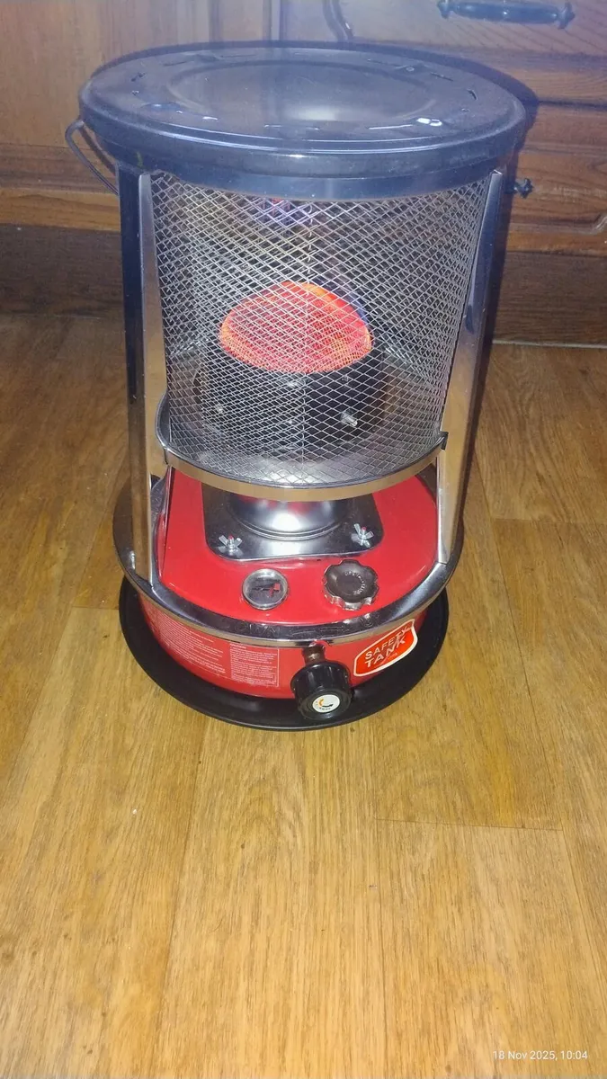 Paraffin heater - Image 1