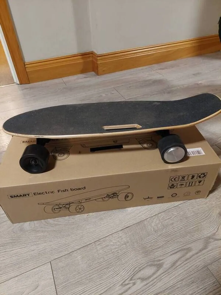 Electric skateboard - Image 1