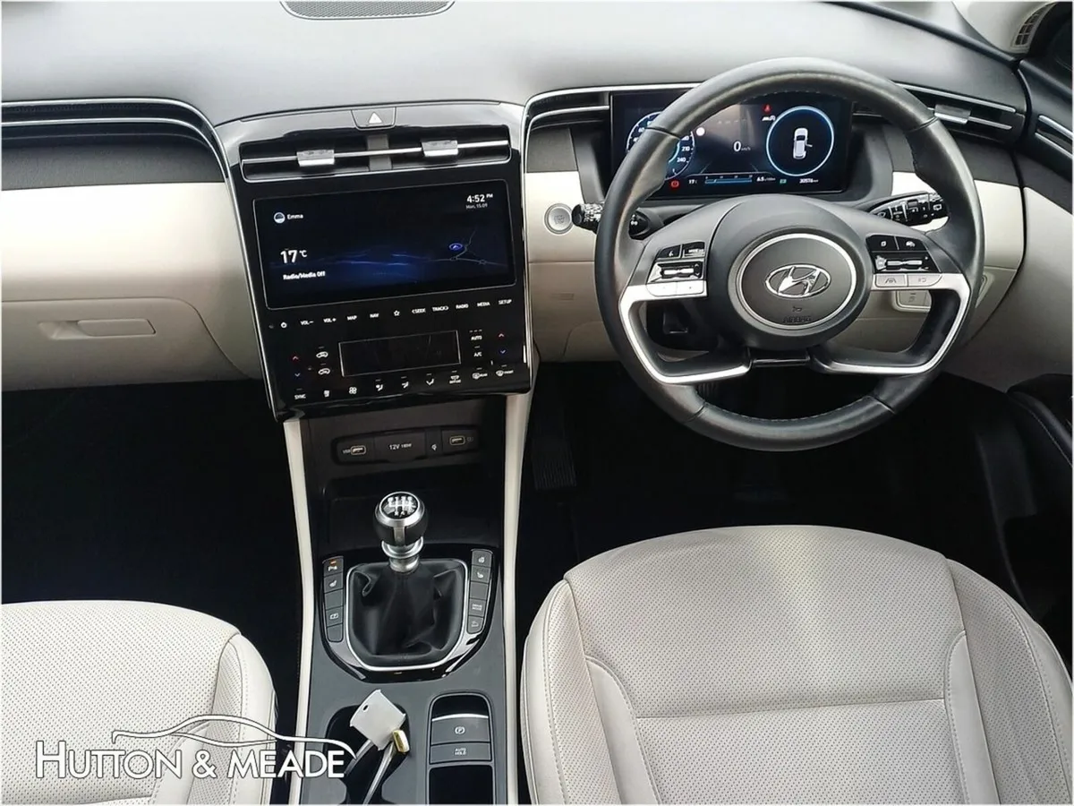 Hyundai Tucson Executive Plus 1.6 Petrol 5dr - Image 4