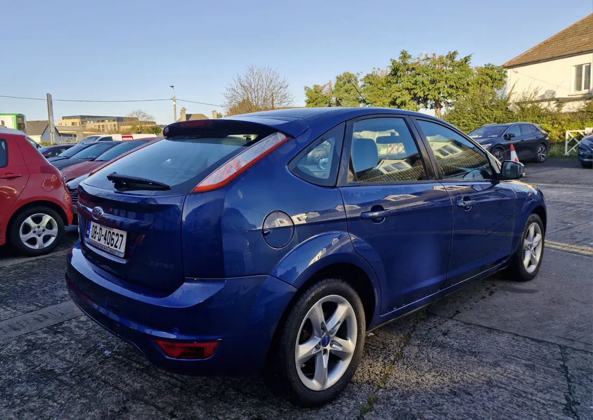 Ford Focus 2008 - Image 2