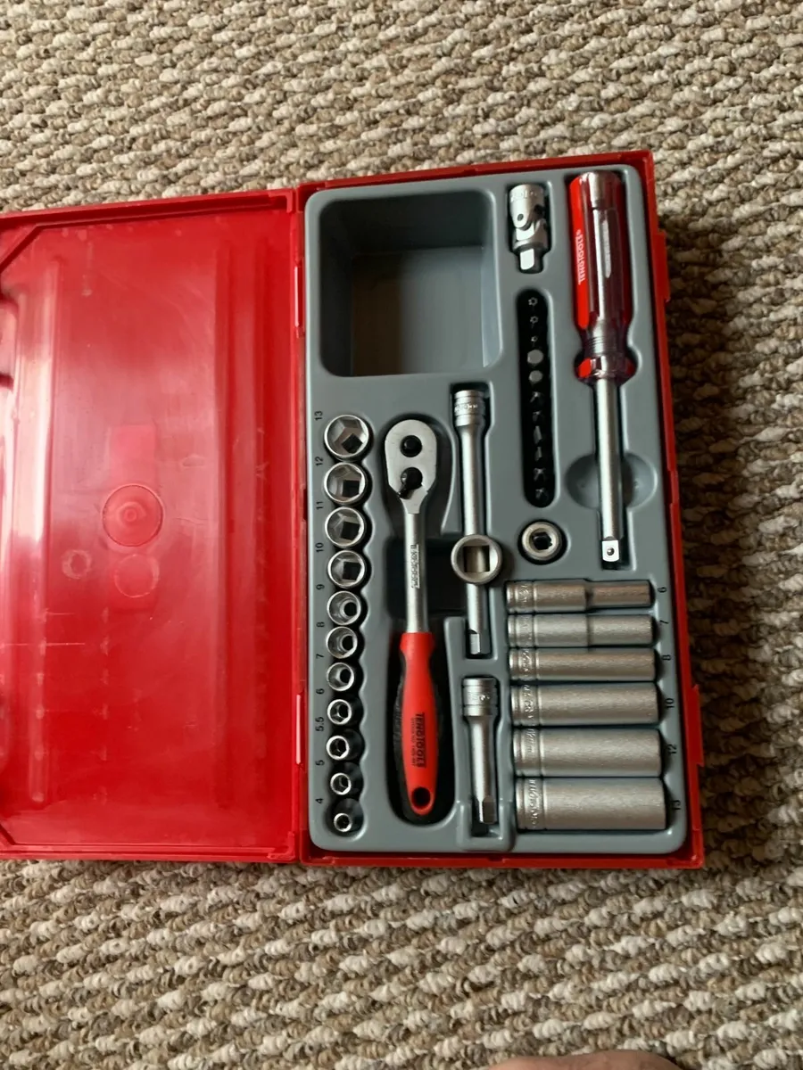 Teng Tool 1/4" Drive Socket Set 35 Pieces - Image 3