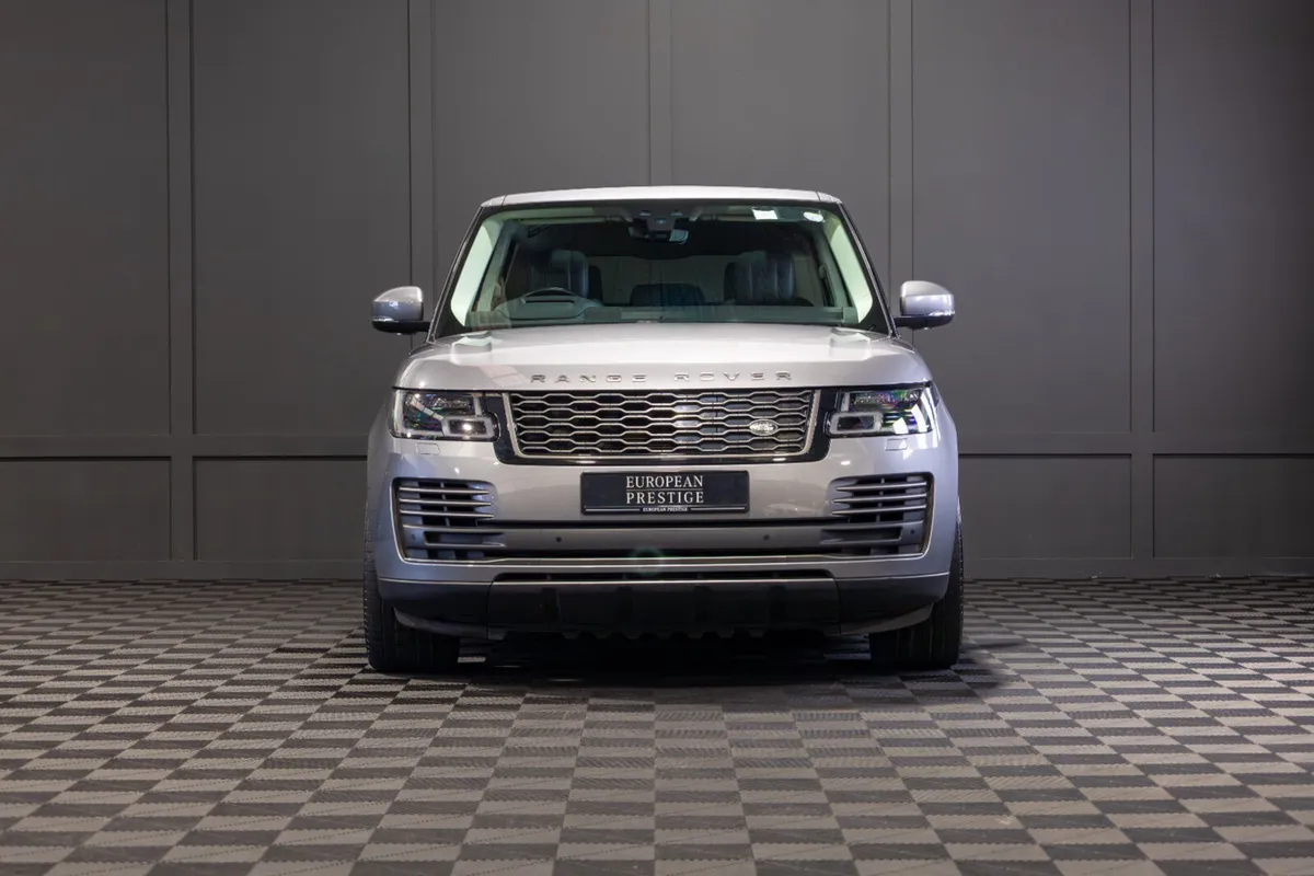 2021 Range Rover Vogue P400e - Image 2