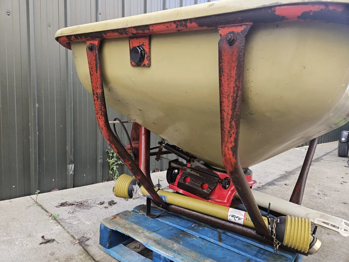 Cosmo 16 bag spreader - Image 4