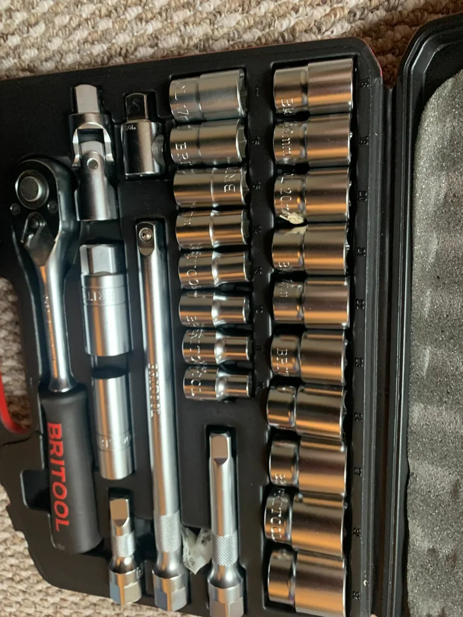 Britool 26 Piece 1/2" Drive Socket Set - Image 1
