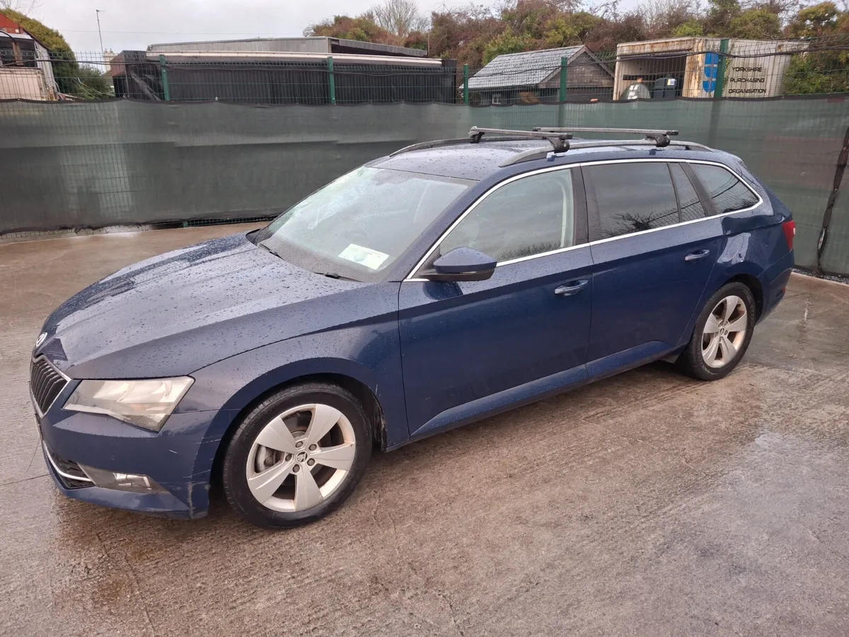 2016 Skoda Superb  2.0 Tdi  Manual  Business Editi - Image 1