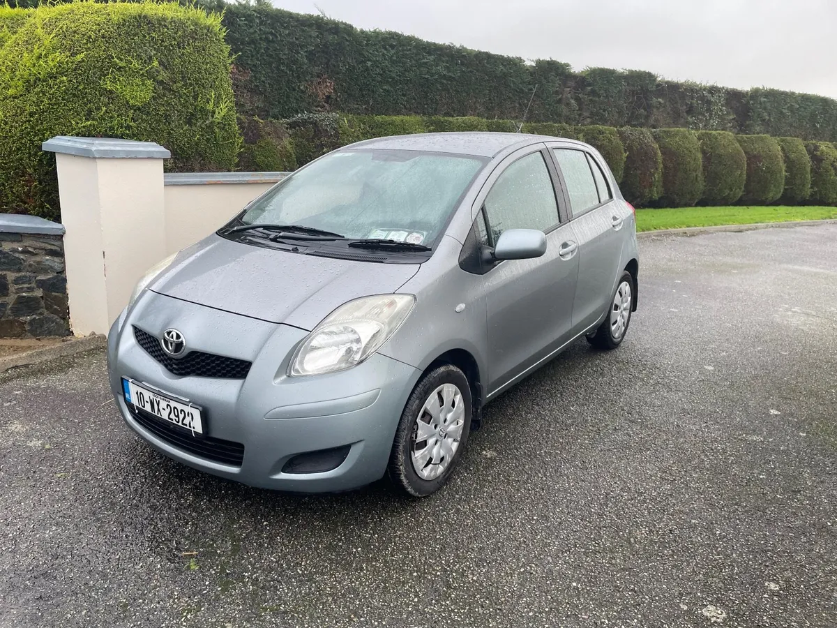 10 Toyota Yaris 1.3  vvti auto - Image 4