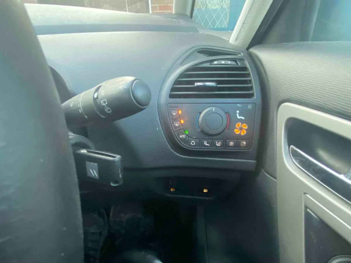 Citroen C4 2010 - Image 4