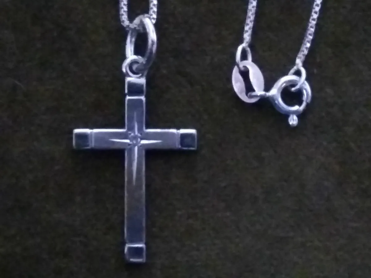 Vintage 925 Silver & Diamond Cross Necklace - Image 3